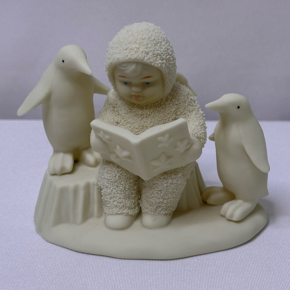 Snowbabies "Read me a Story" 90s Vintage Department 56 Figurine Christmas